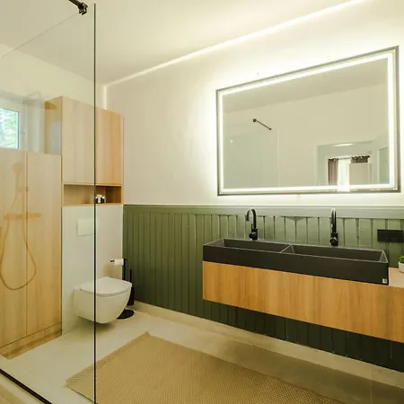 Sweet - Jacuzzi , Sauna , Garden , Bbq Villa