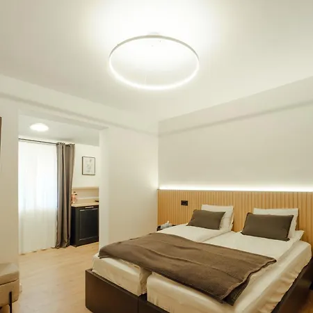 Sweet - Jacuzzi , Sauna , Garden , Bbq Villa *